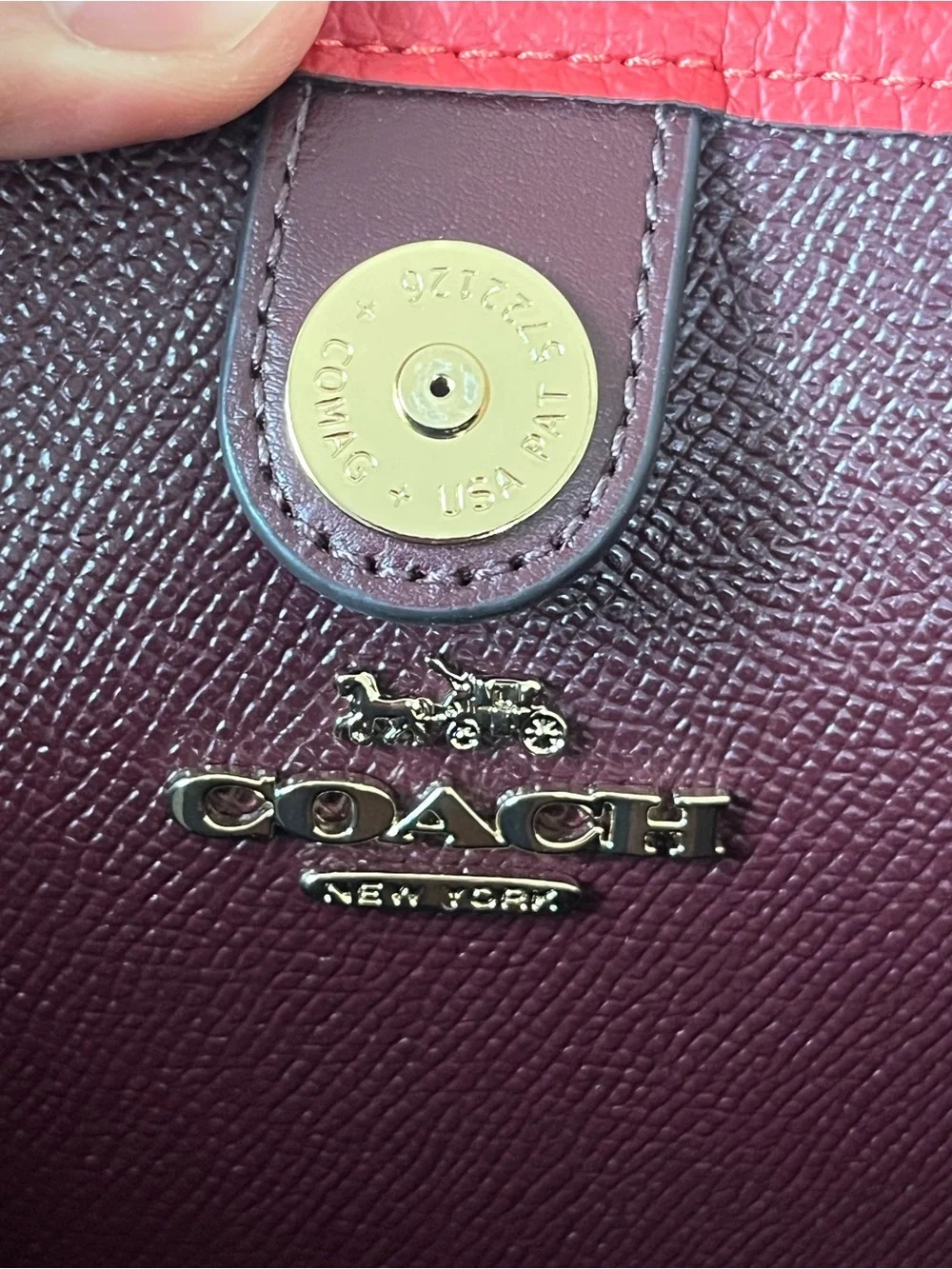 ✅Coach City Tote Bag